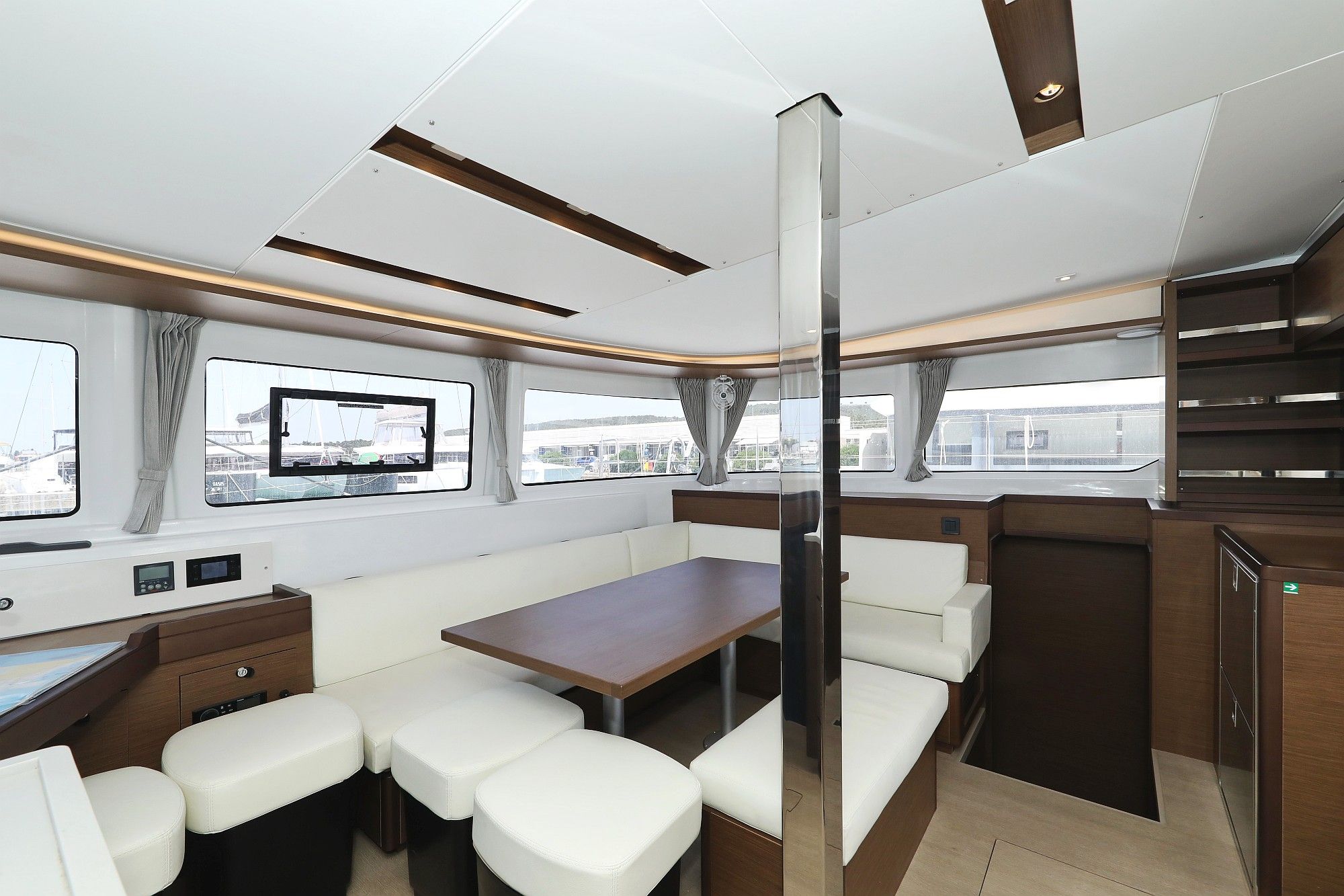 Lagoon 46 | White Pearl