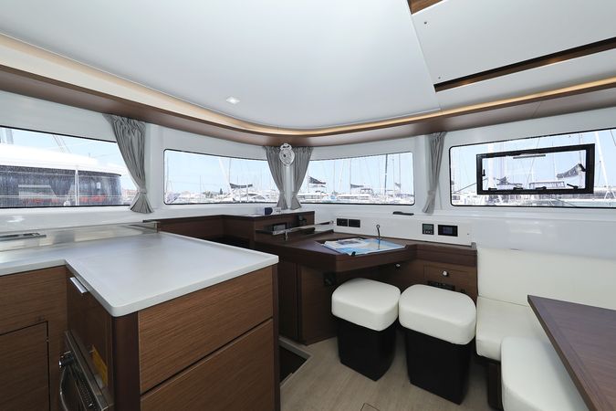 Lagoon 46 | White Pearl