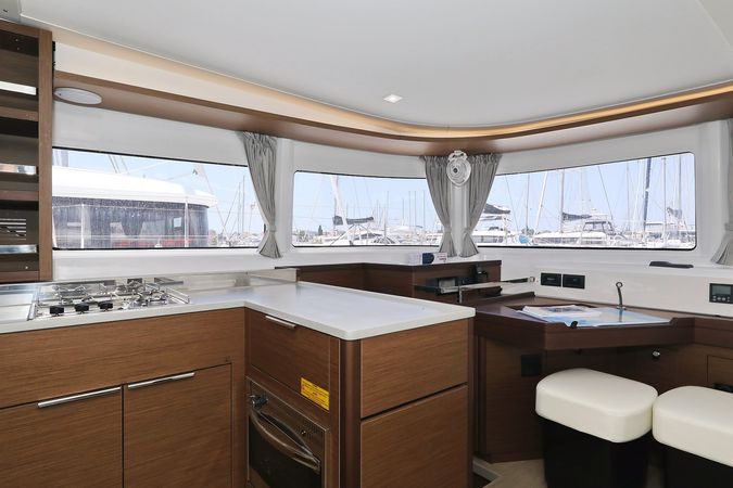 Lagoon 46 | White Pearl