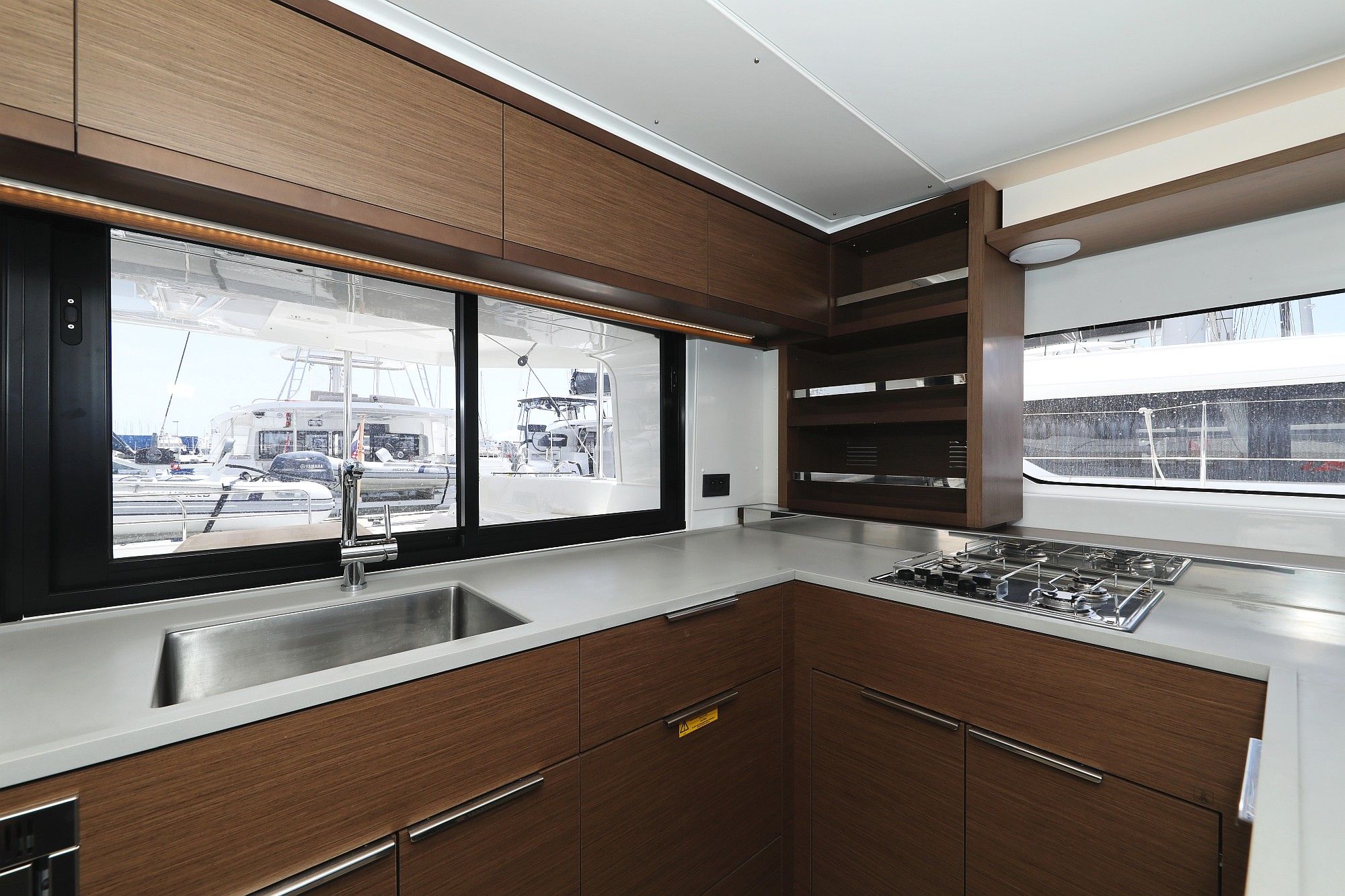 Lagoon 46 | White Pearl