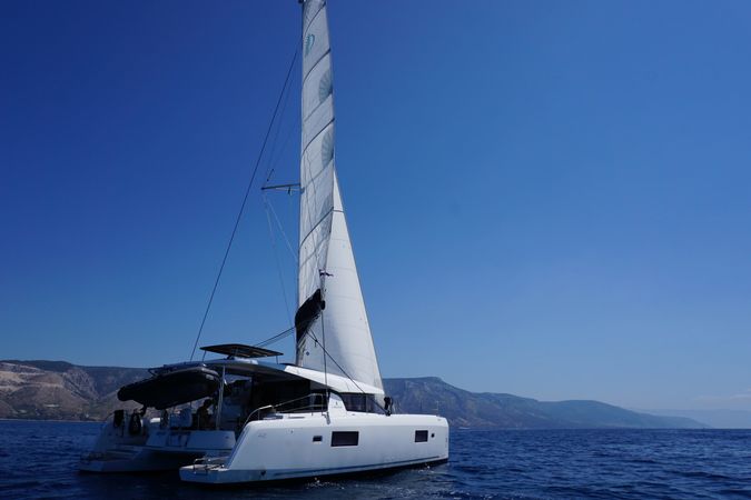 Lagoon 42 | Stardust