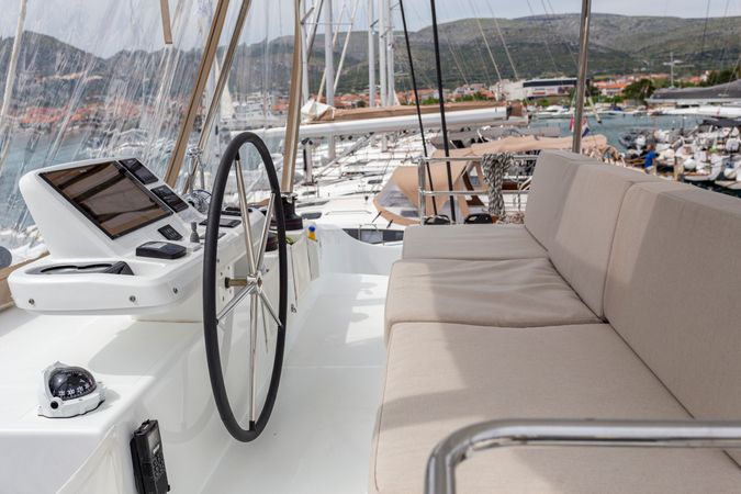 Lagoon 50 | Sunshine