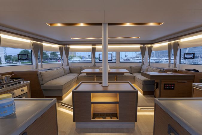 Lagoon 50 | Sunshine