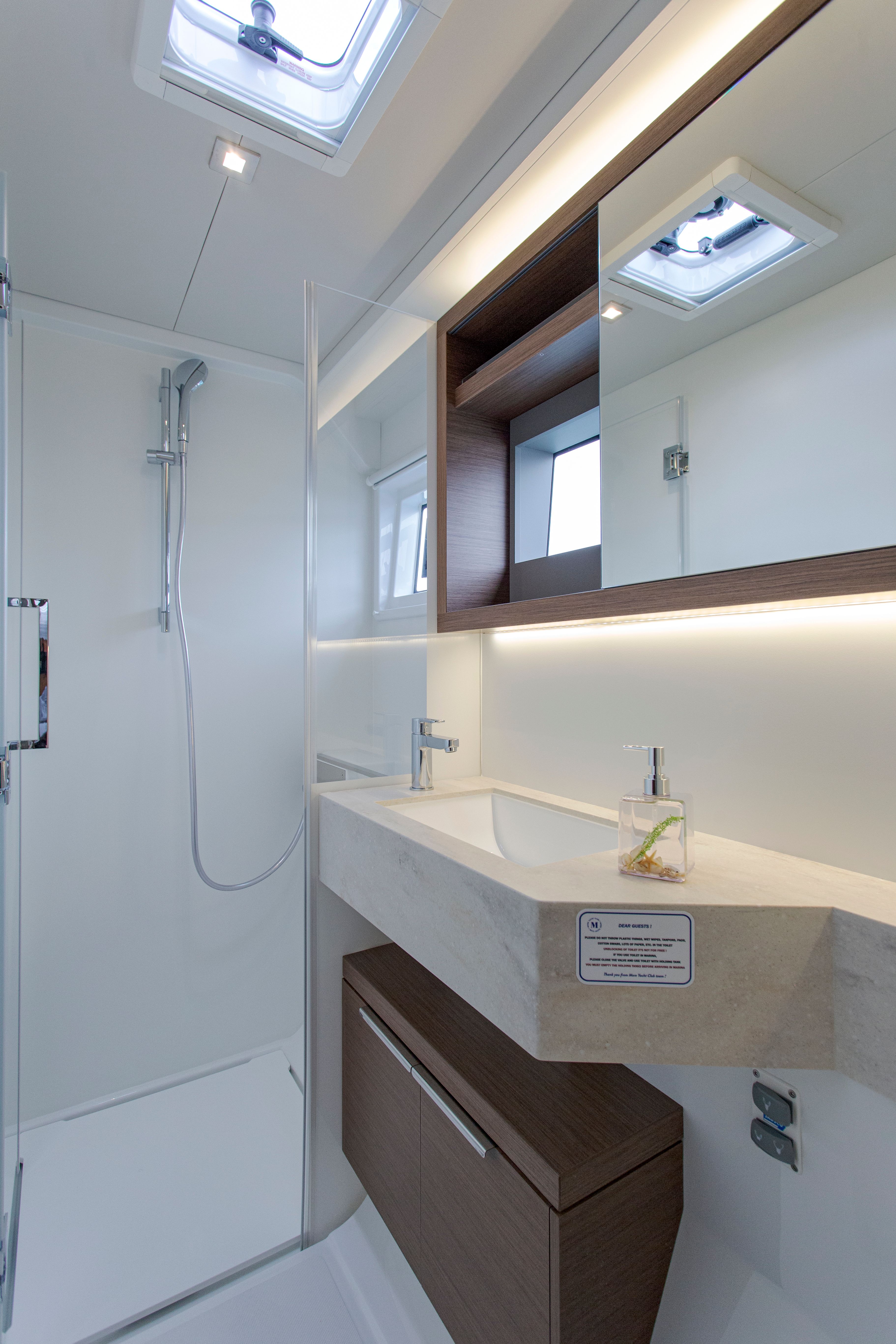 Lagoon 50 | Sunshine