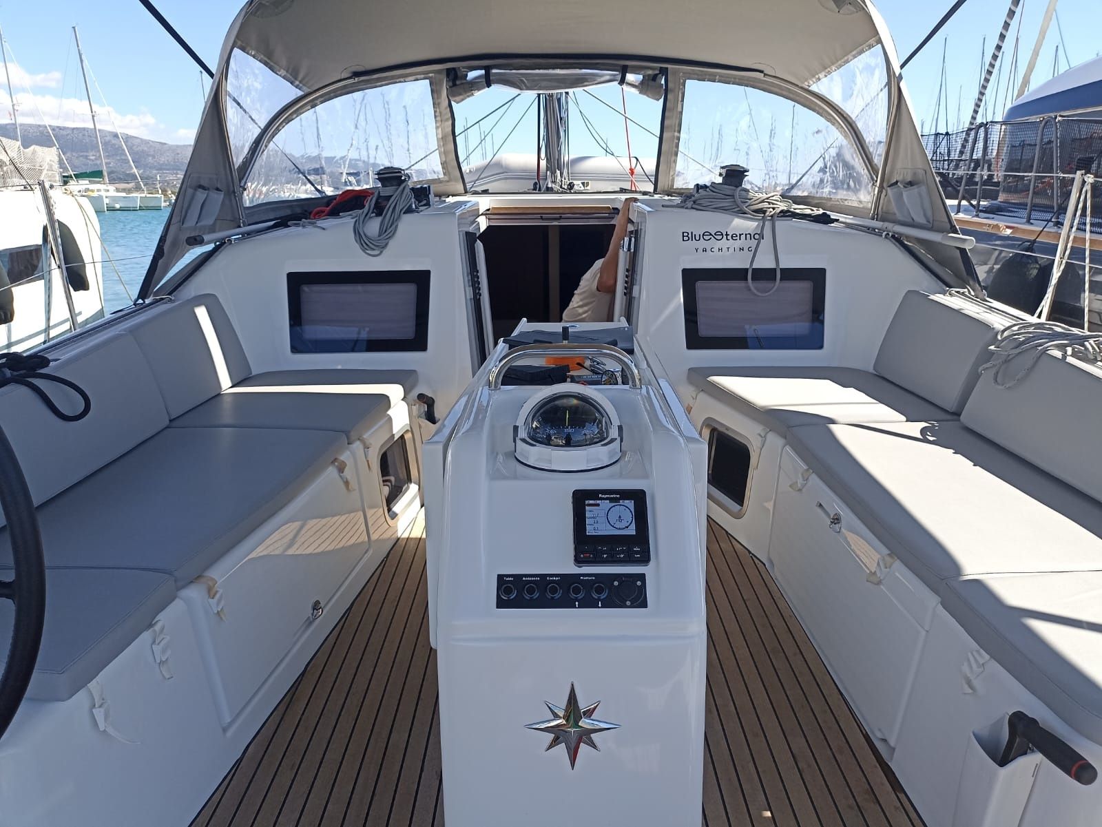 Jeanneau Sun Odyssey 410 | Psi Octanis
