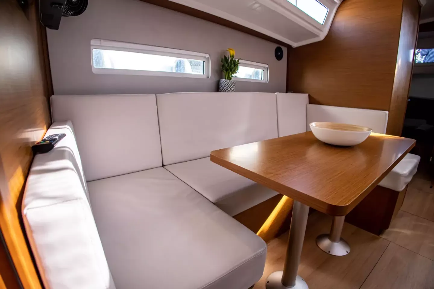 Jeanneau Sun Odyssey 410 | Psi Octanis