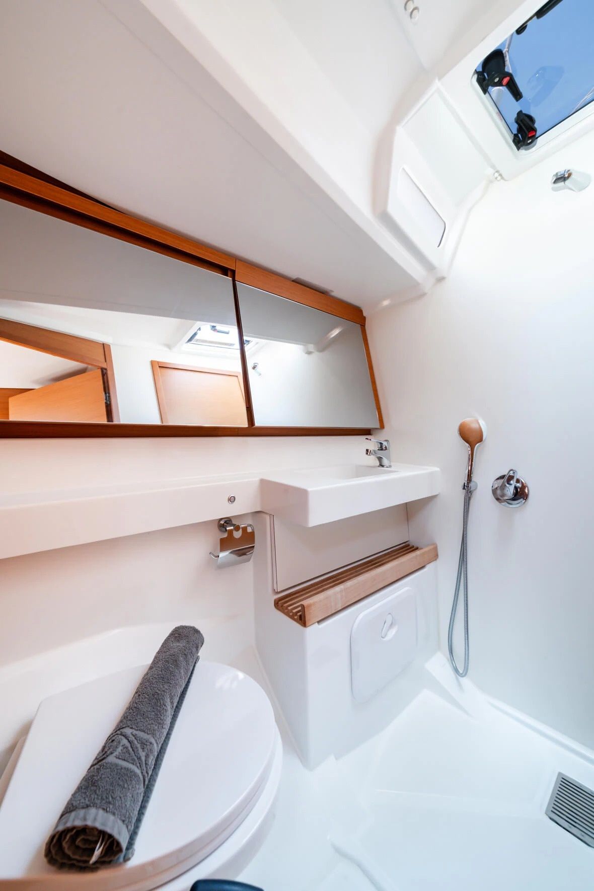 Jeanneau Sun Odyssey 440 | Orfeas