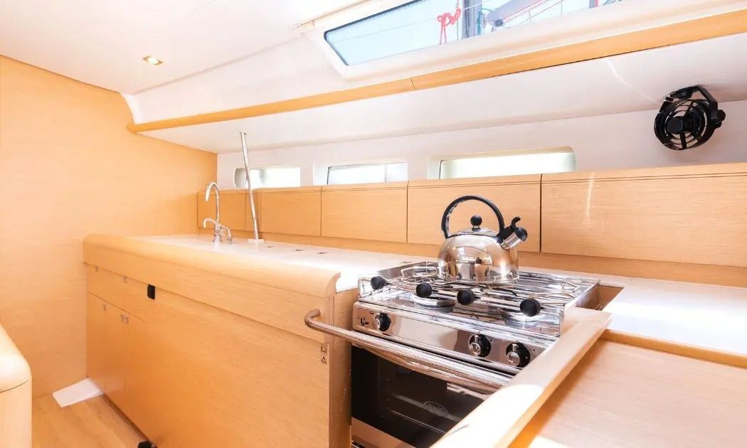 Jeanneau 54 | Wise John