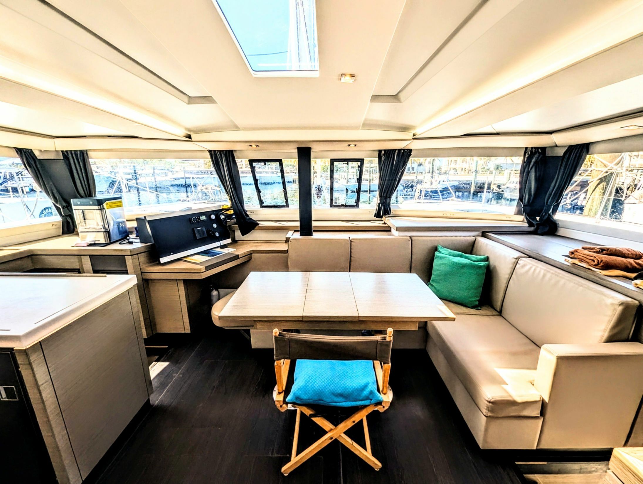 Fountaine Pajot Astrea 42 | Laura Mae