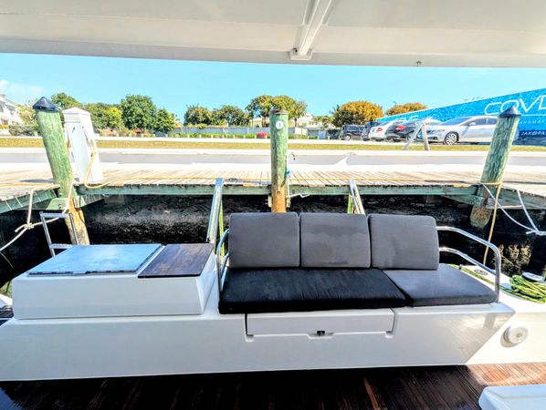 Fountaine Pajot Astrea 42 | Laura Mae