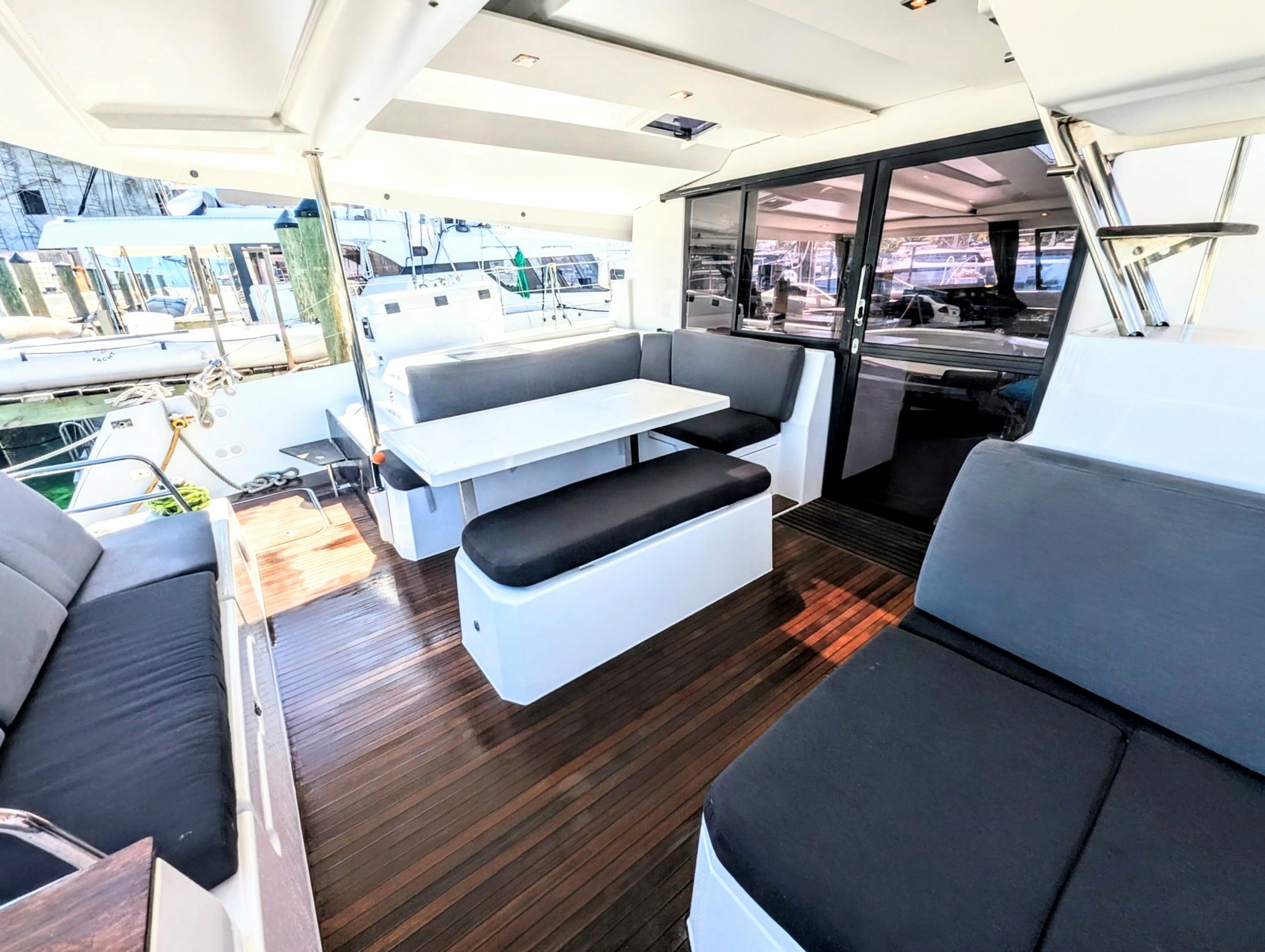 Fountaine Pajot Astrea 42 | Laura Mae