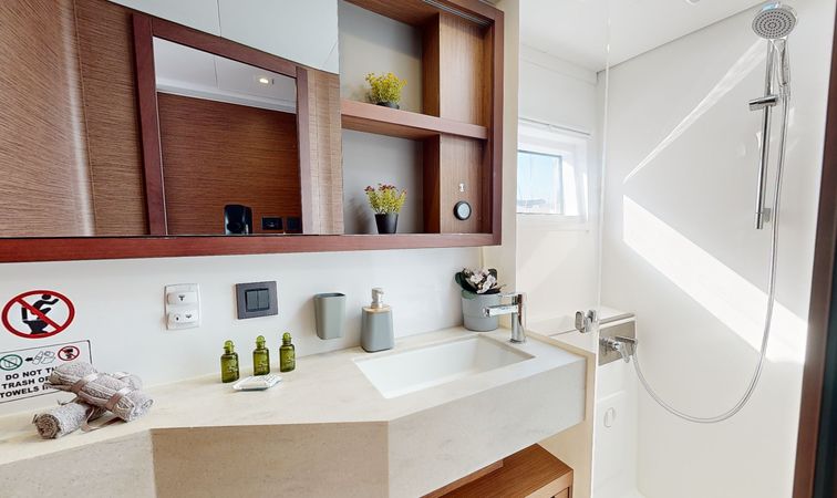 Lagoon 46 | Aqua Vitae