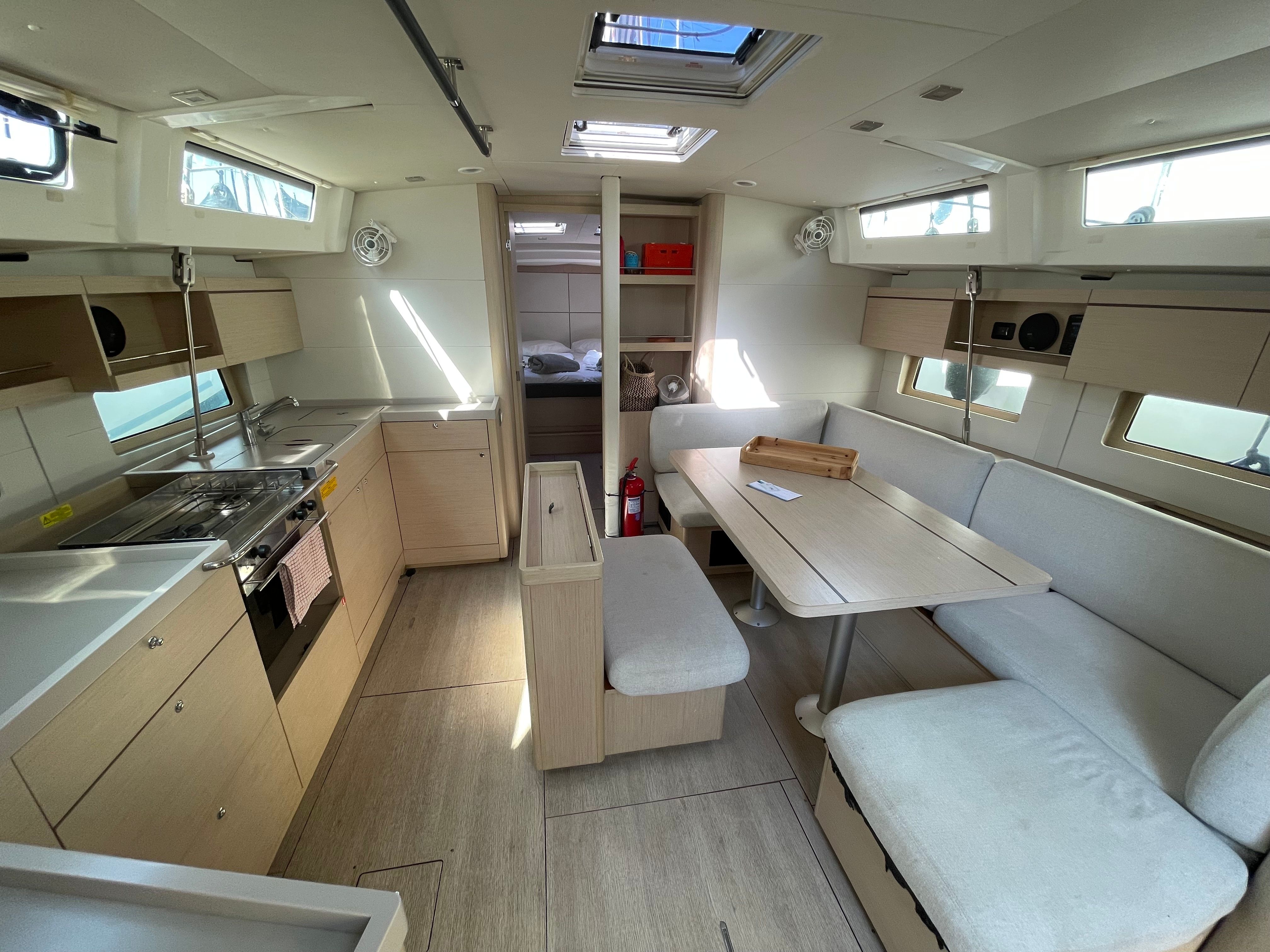 Beneteau Oceanis 46.1 | Naima