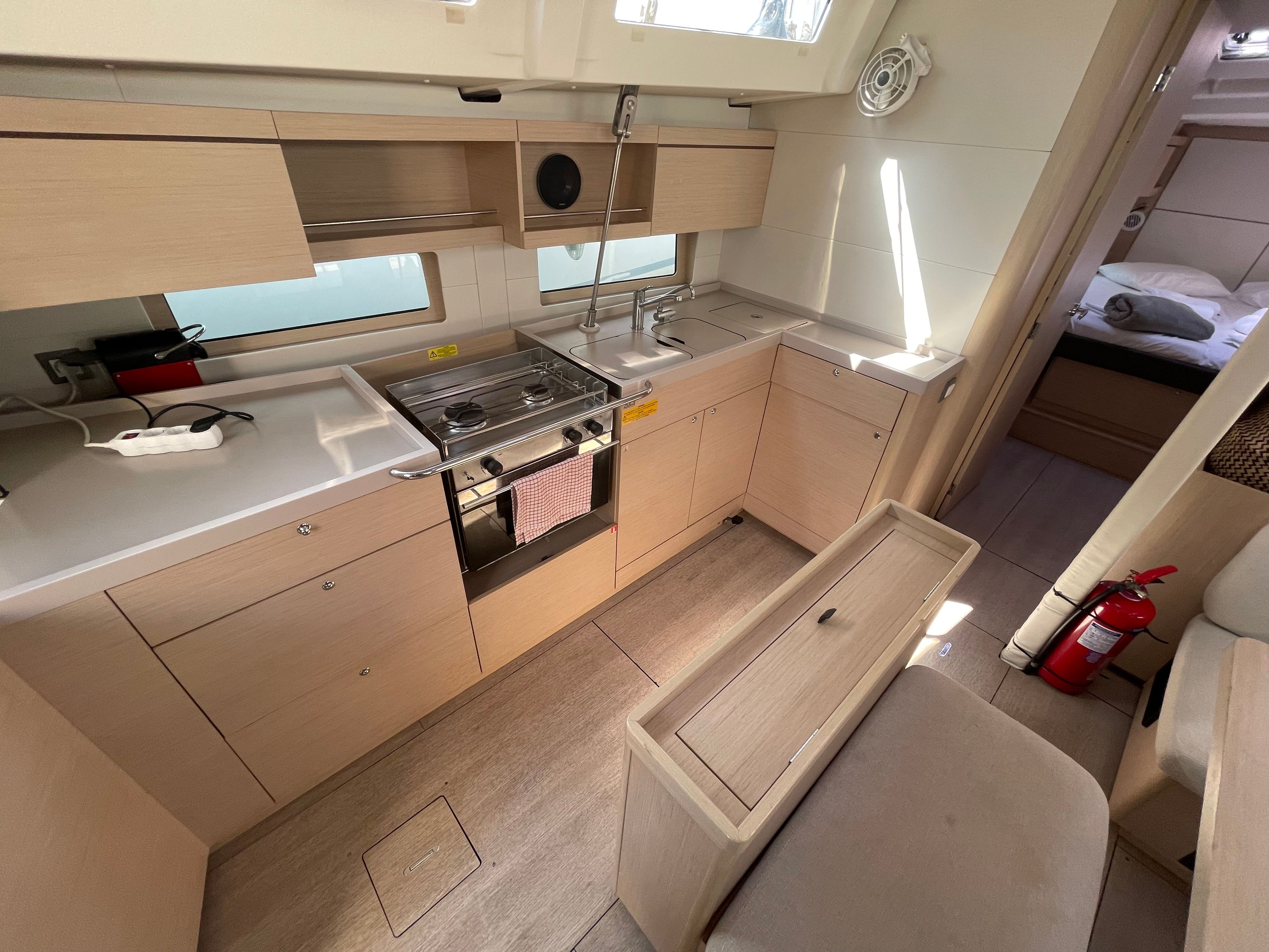 Beneteau Oceanis 46.1 | Naima