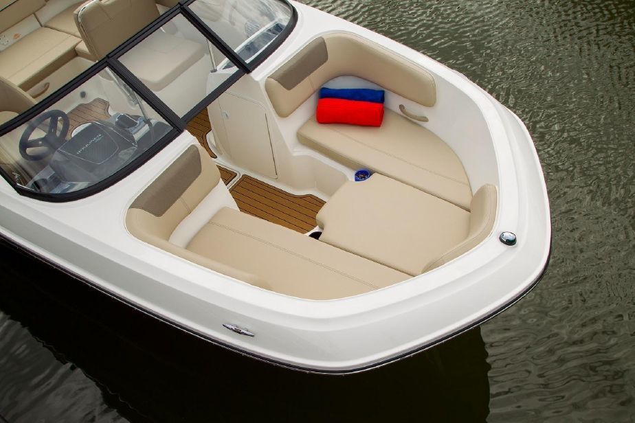 Bayliner VR5 OB | 20