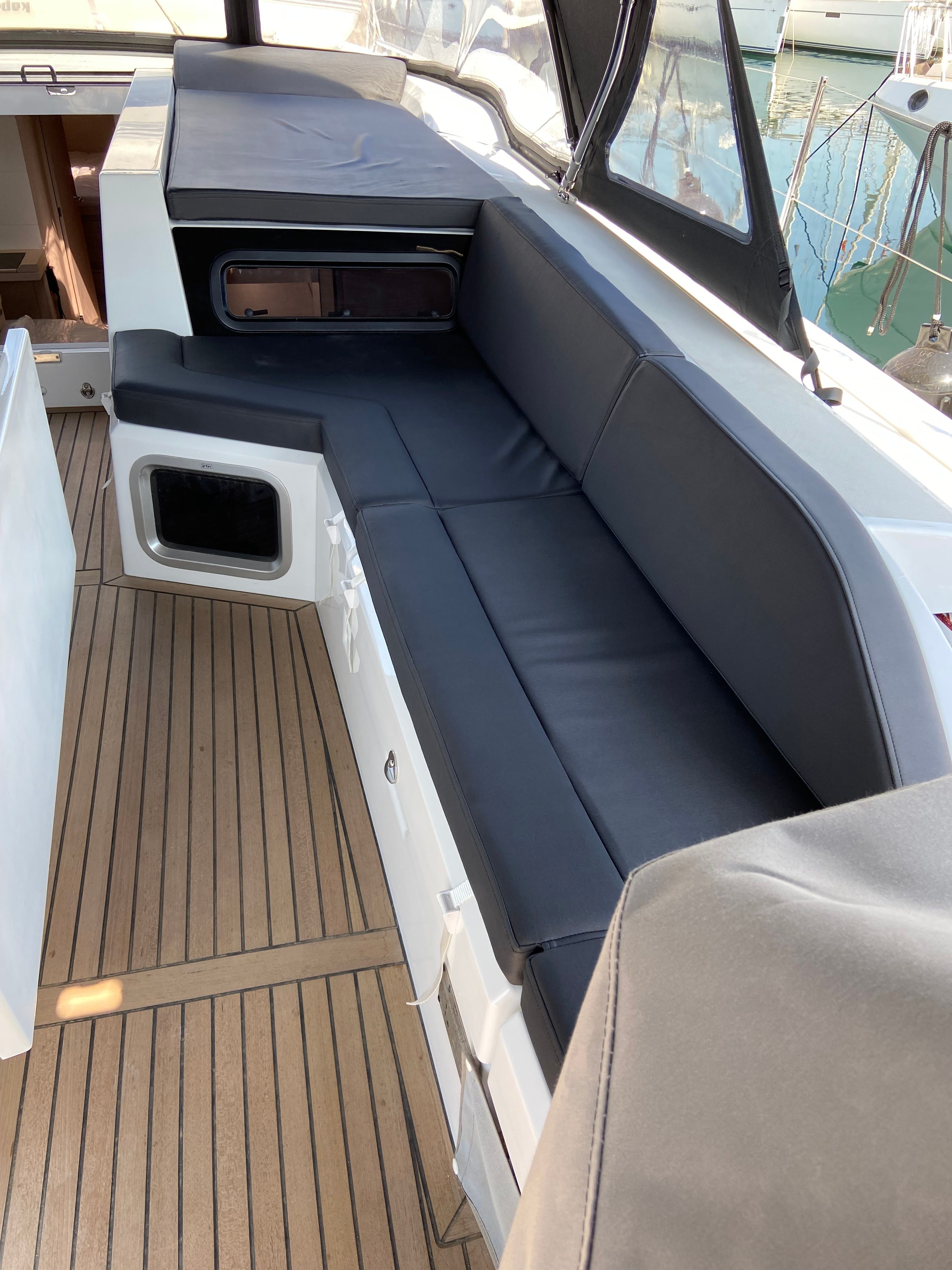 Beneteau Oceanis 51.1 | Escape