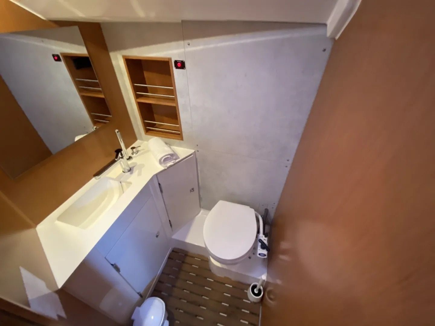 Bavaria C42 | Aeolus