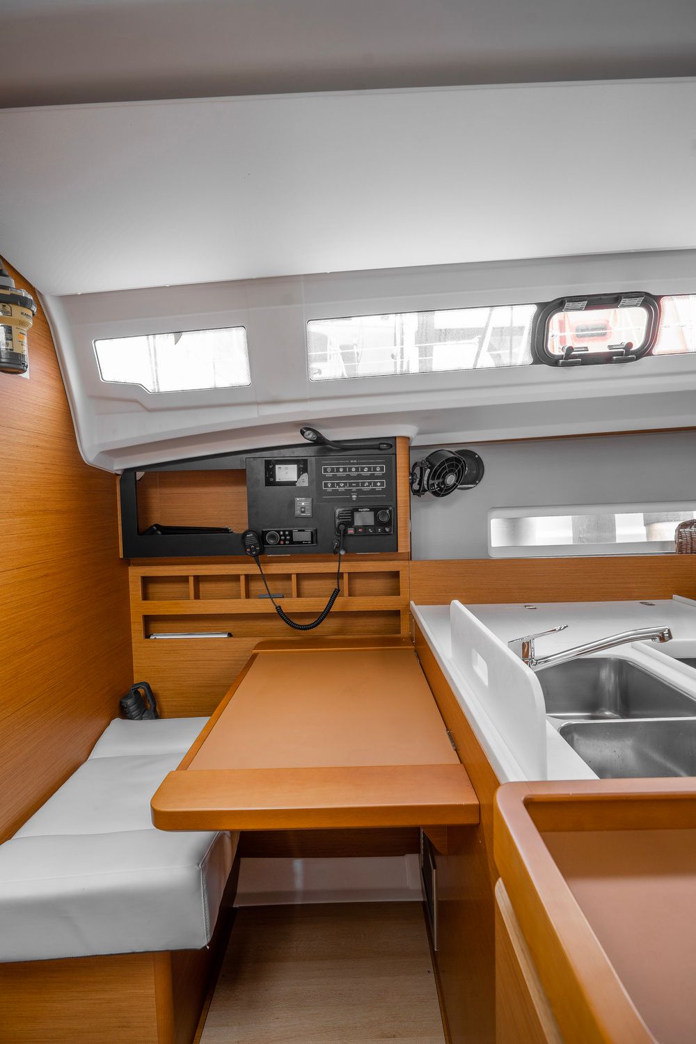 Jeanneau Sun Odyssey 410 | Barracuda