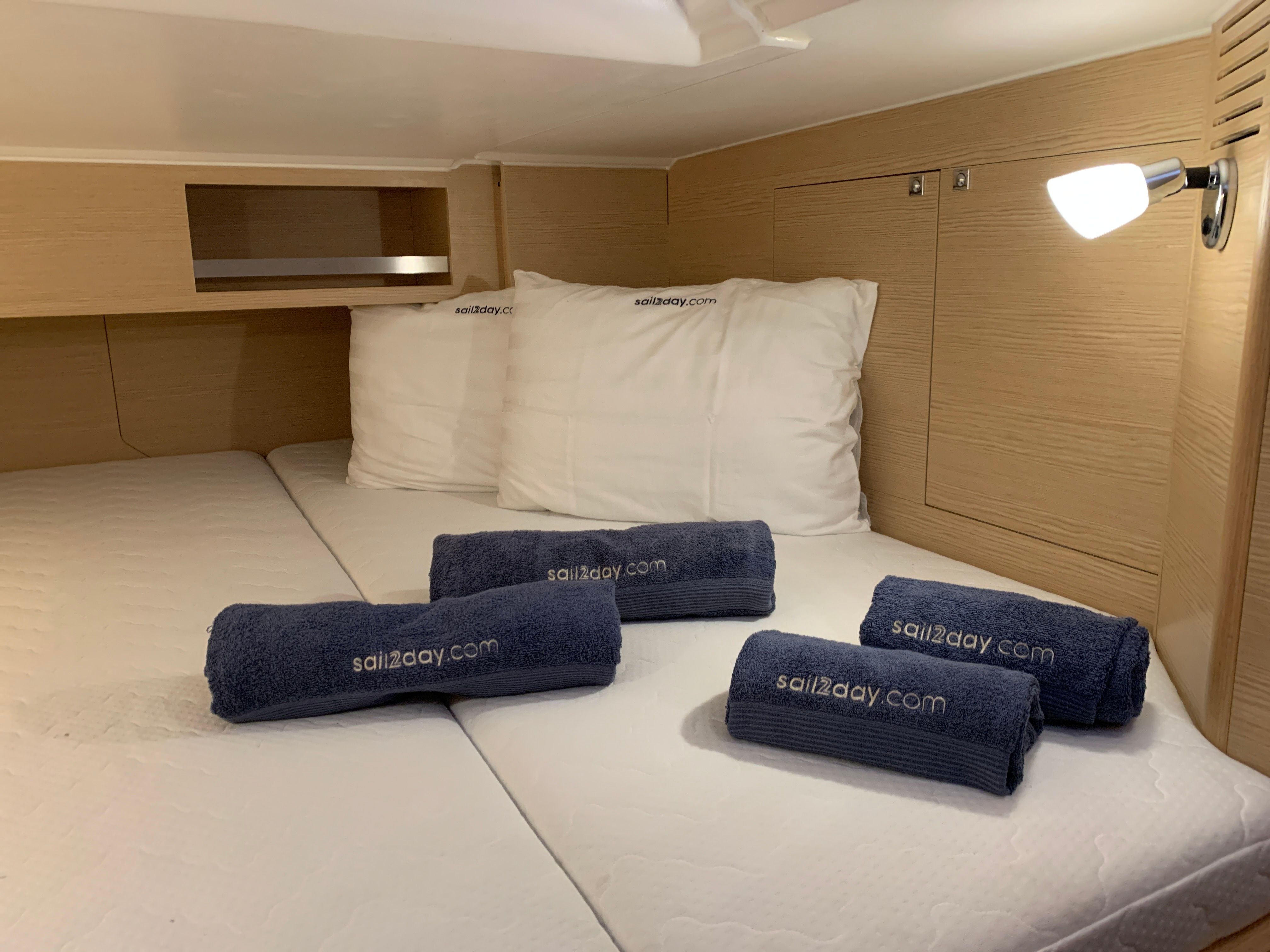 Dufour 430 | Gosailing