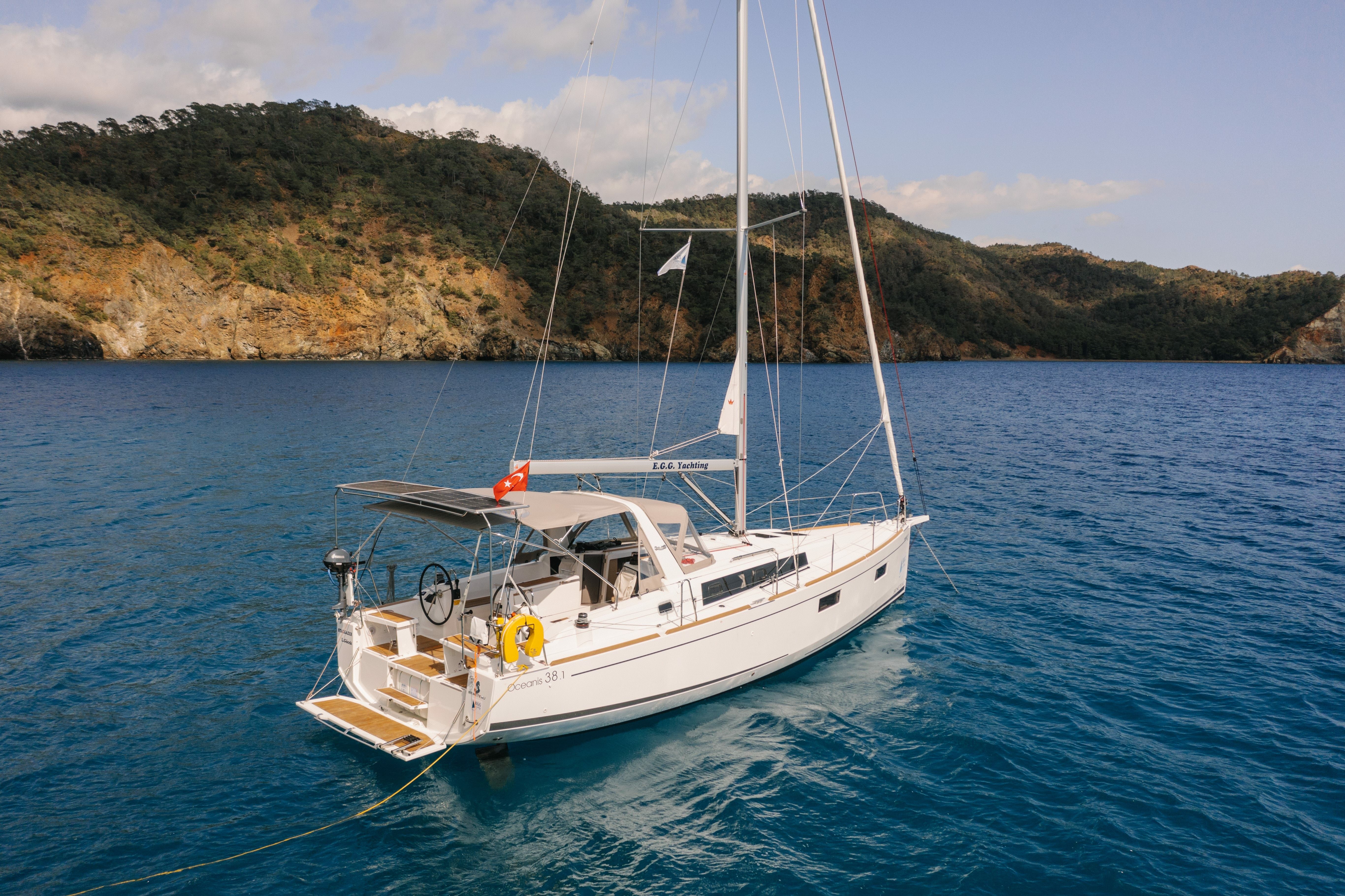 Beneteau Oceanis 38.1 | Stargazer
