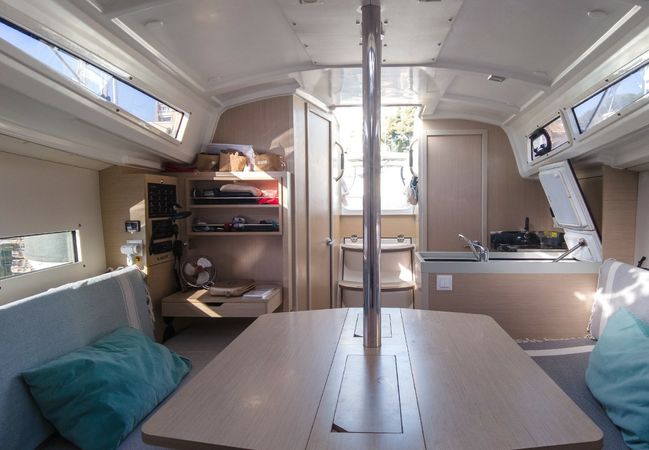 Beneteau Oceanis 30.1 | Amour