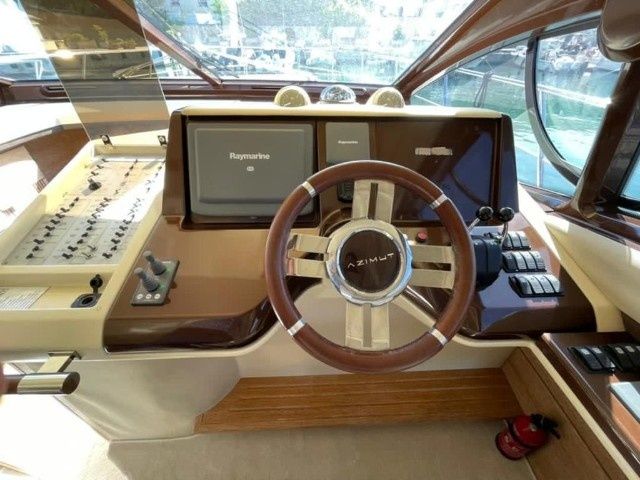 Azimut 47 Fly | Kecalu