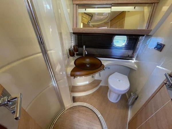 Azimut 47 Fly | Kecalu