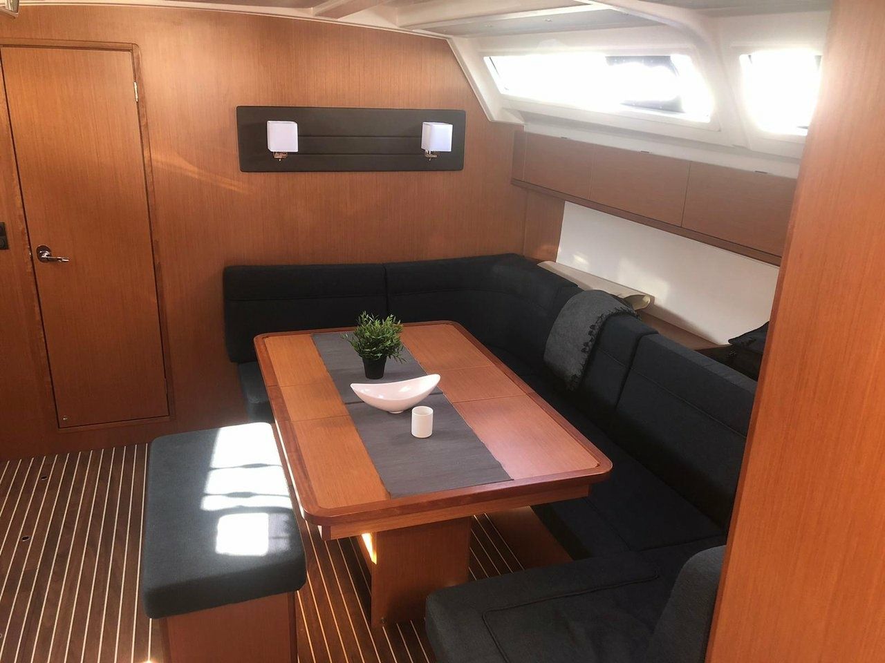 Bavaria Cruiser 46 | Batukaan