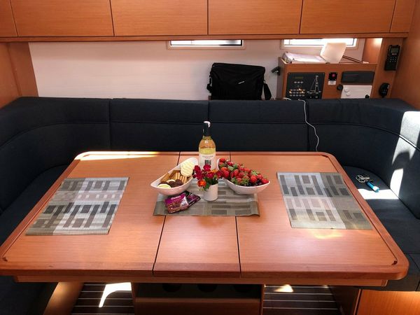 Bavaria Cruiser 46 | Batukaan