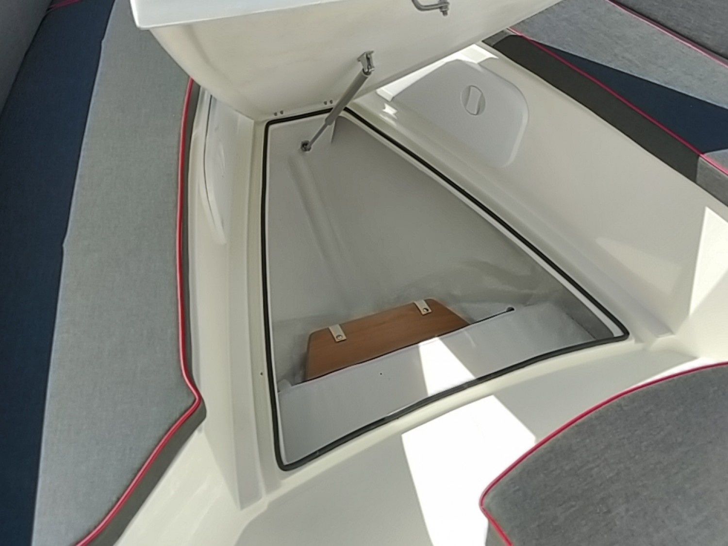 Prua al Vento Jaguar 5.7 | Lombardia