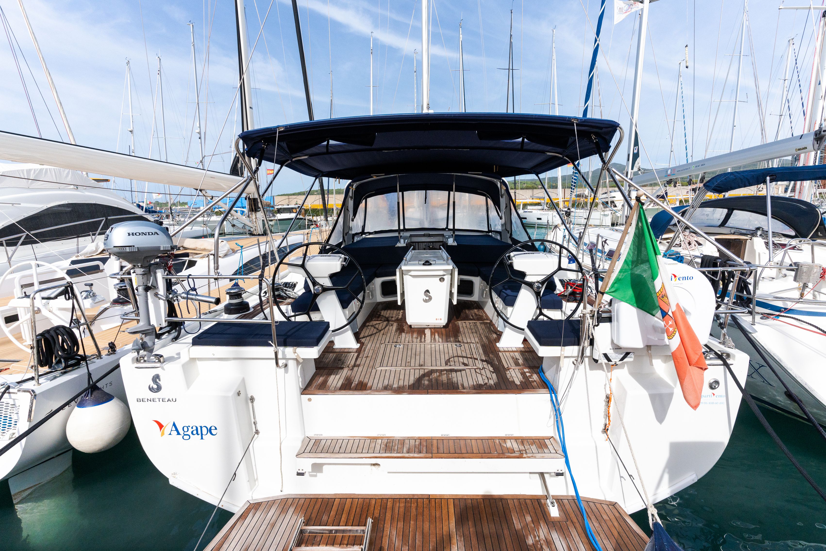 Beneteau Oceanis 51.1 | Agape