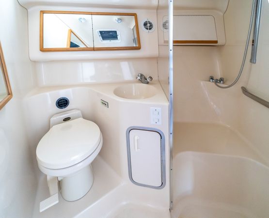 Sea Ray Sundancer 40 | Quest