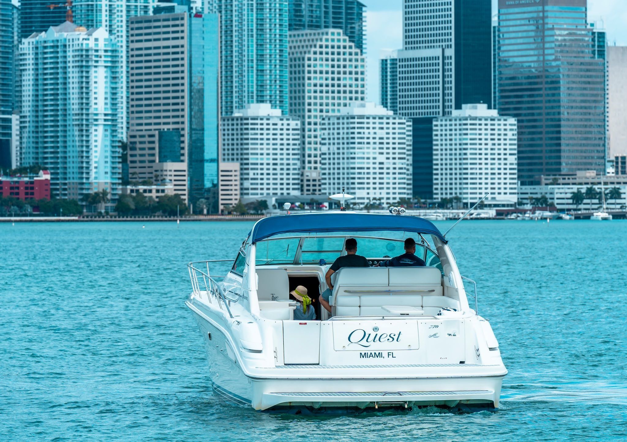 Sea Ray Sundancer 40 | Quest