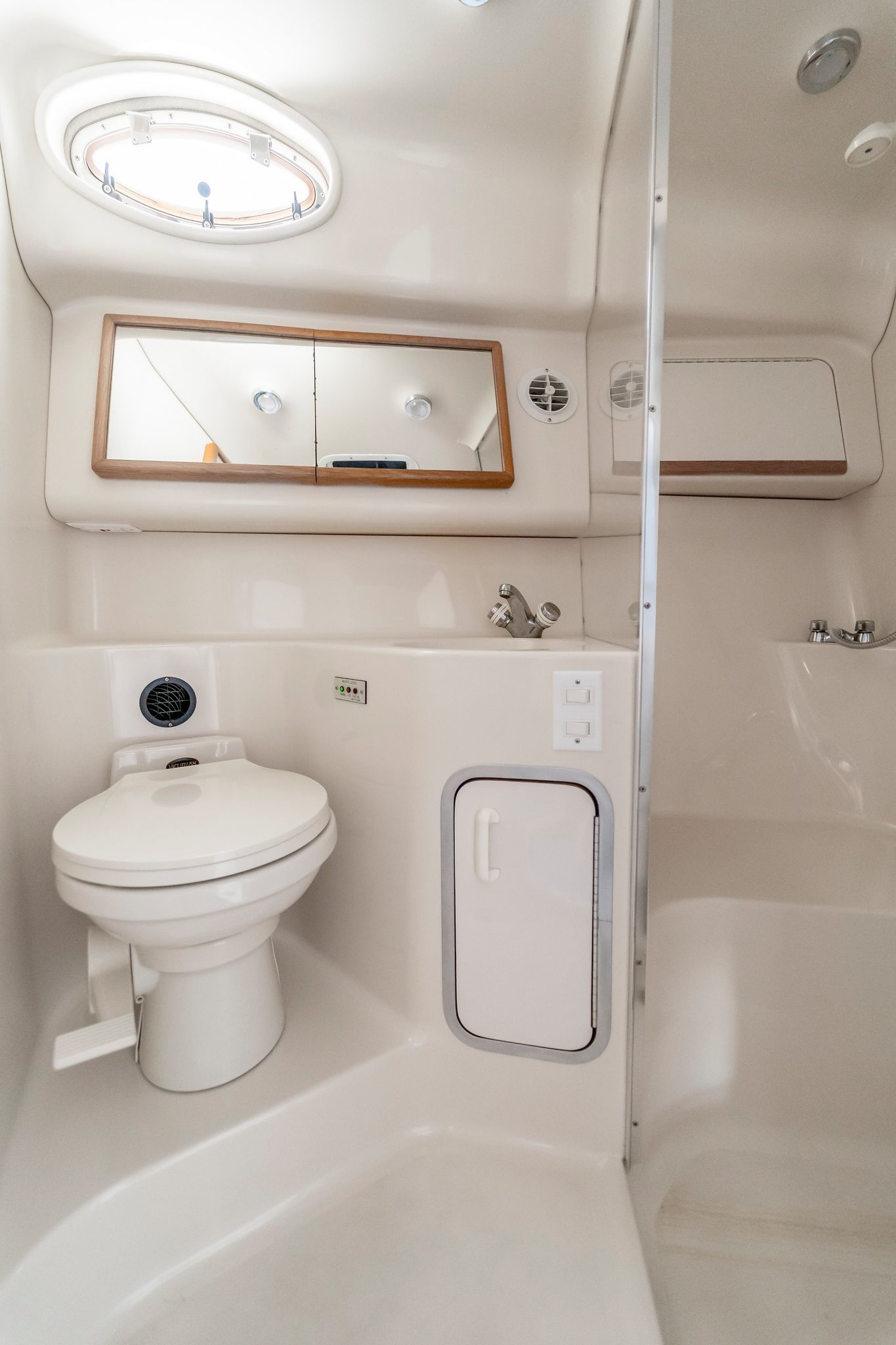 Sea Ray Sundancer 40 | Quest