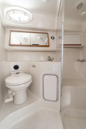 Sea Ray Sundancer 40 | Quest