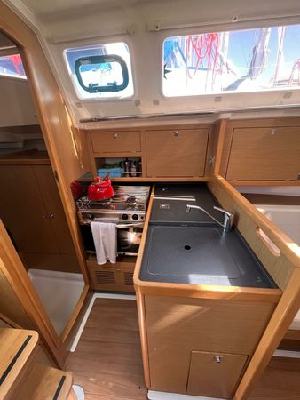 Jeanneau Sun Odyssey 319 | Lazzarone