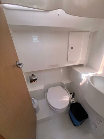 Jeanneau Sun Odyssey 319 | Lazzarone