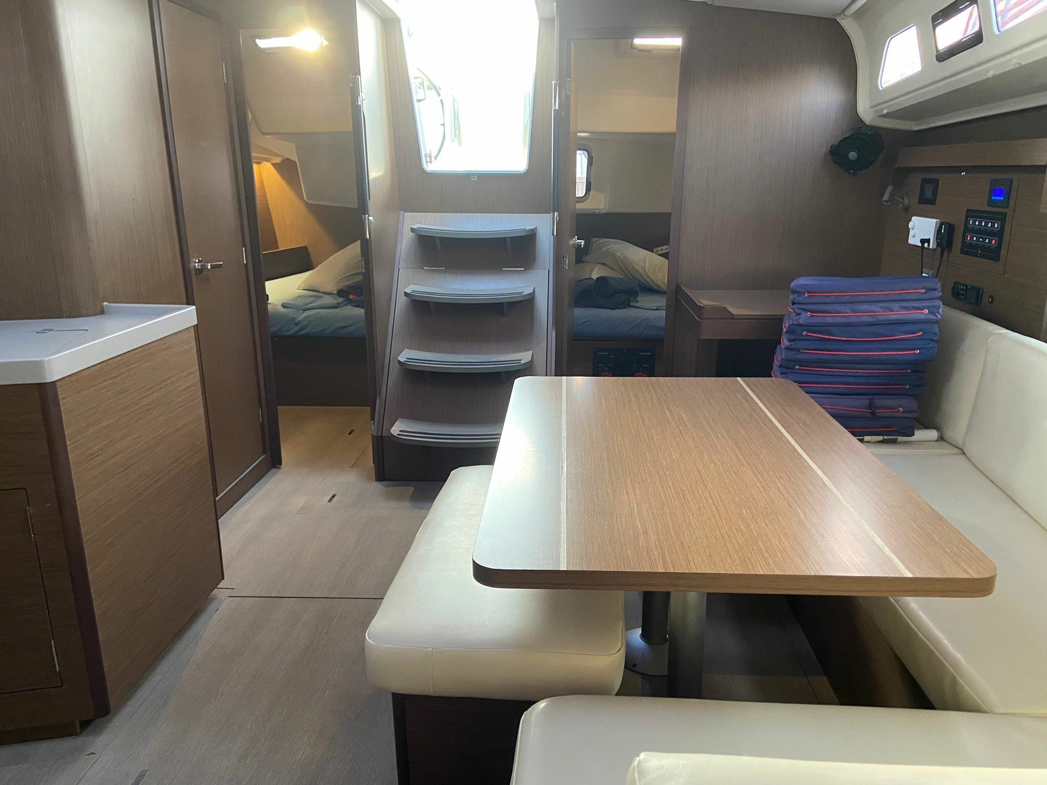 Beneteau Oceanis 40.1 | Josephine
