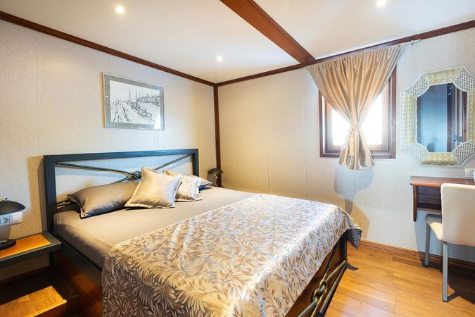 Custom Built 100 | Gallant