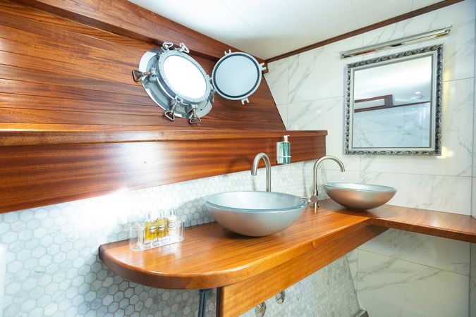 Custom Built 100 | Gallant