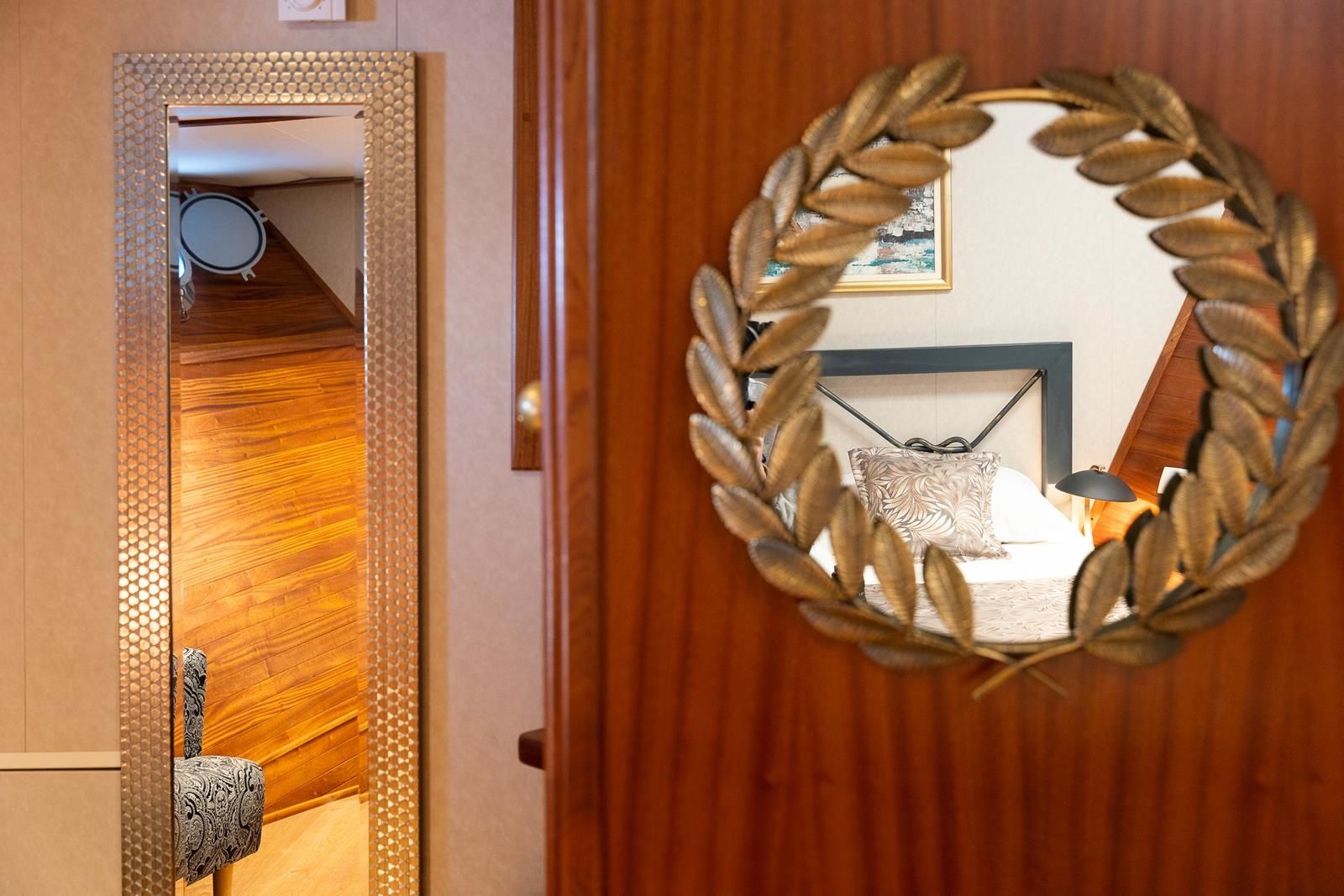 Custom Built 100 | Gallant