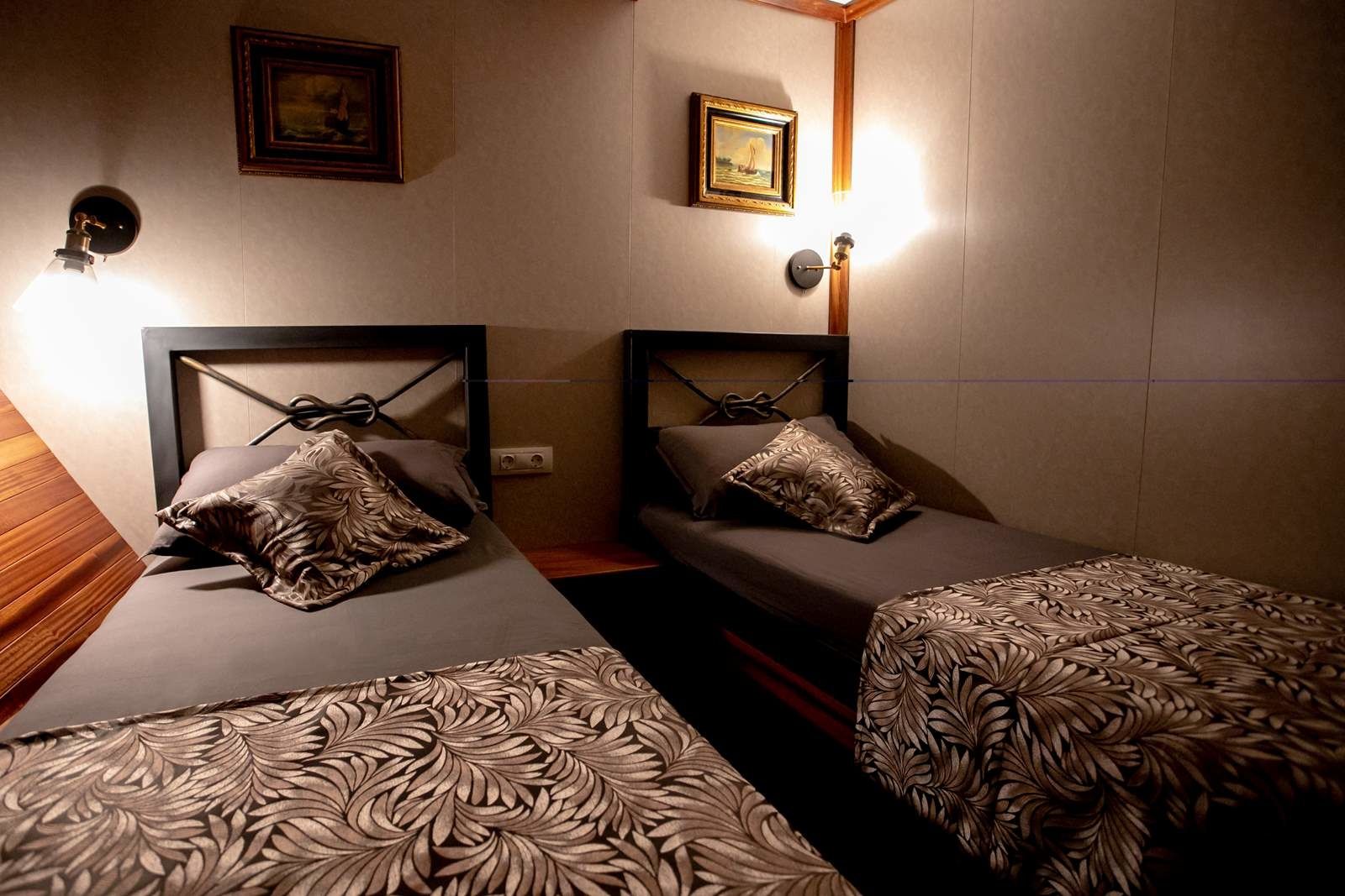 Custom Built 100 | Gallant