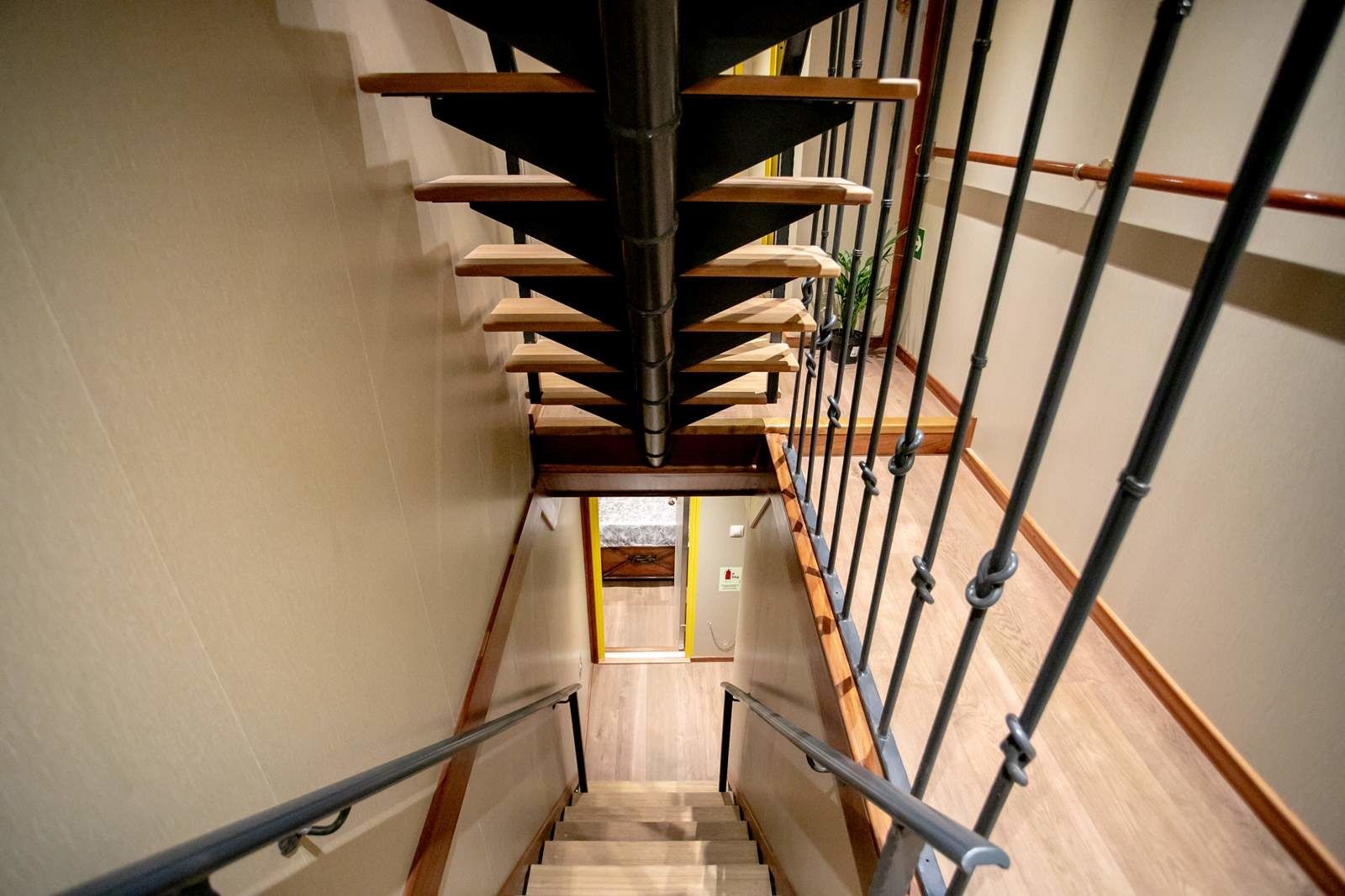 Custom Built 100 | Gallant