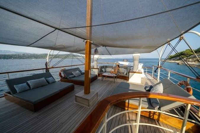 Custom Built 100 | Gallant