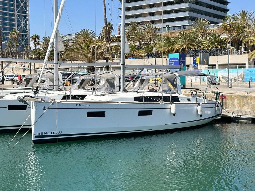 Beneteau Oceanis 38.1 | Vita