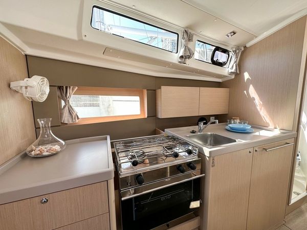 Beneteau Oceanis 38.1 | Vita