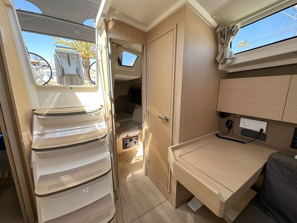 Beneteau Oceanis 38.1 | Vita