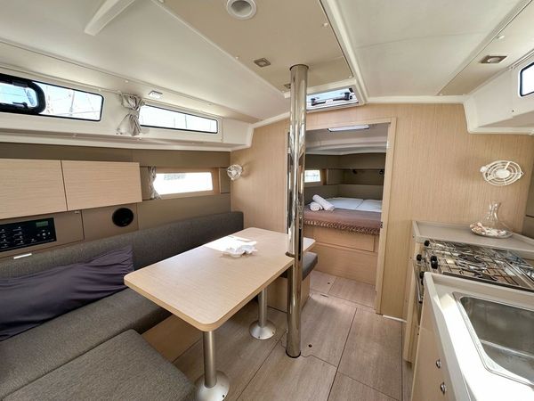 Beneteau Oceanis 38.1 | Vita