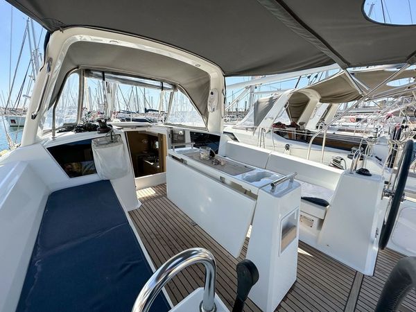 Beneteau Oceanis 38.1 | Vita