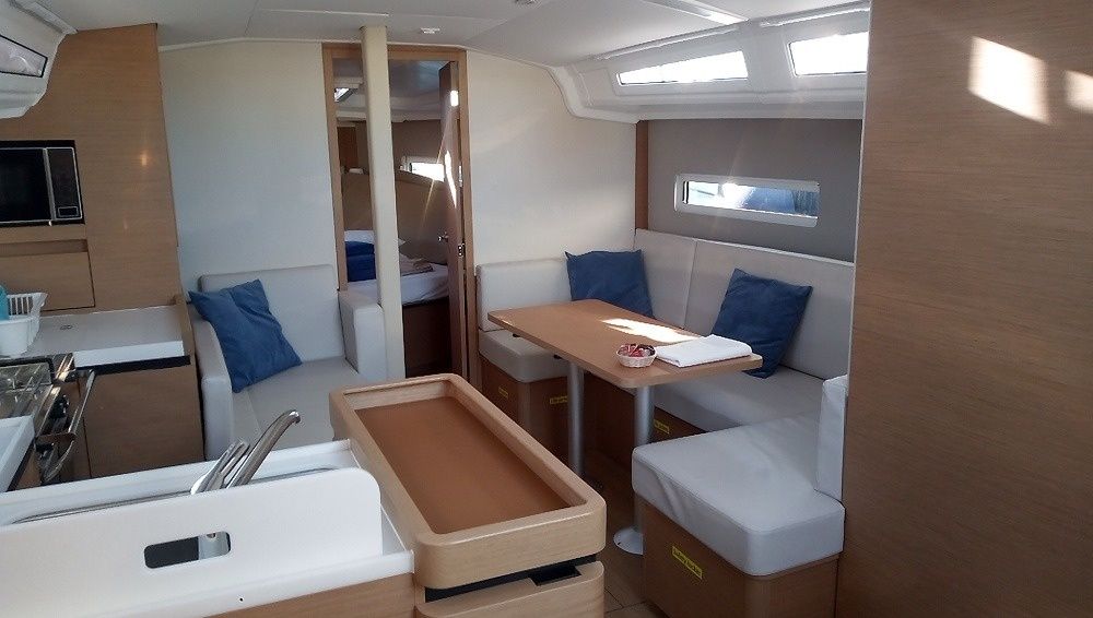 Jeanneau Sun Odyssey 410 | Rocabruna